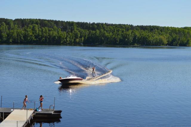 WeHaKee Water skiing